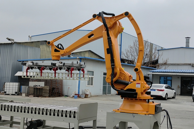 碼垛機器設(shè)備 碼垛機器設(shè)備