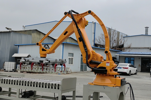 碼垛機械設(shè)備 碼垛機械設(shè)備